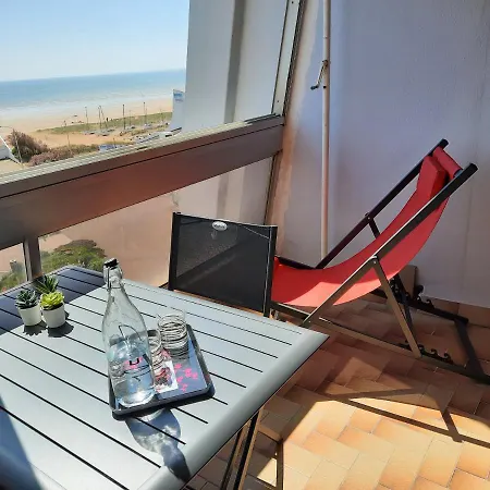 Vue Superbe Sur L'ocean, Et Stationnement Saint-Jean-de-Monts